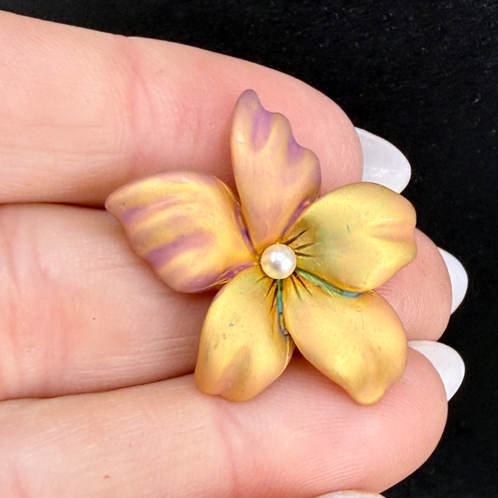 Vintage Joan Rivers Flower Brooch Gold Tone Purple Enamel Faux Pearl Signed